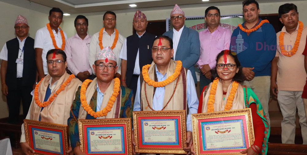 mukye-mantri-pic-(1)